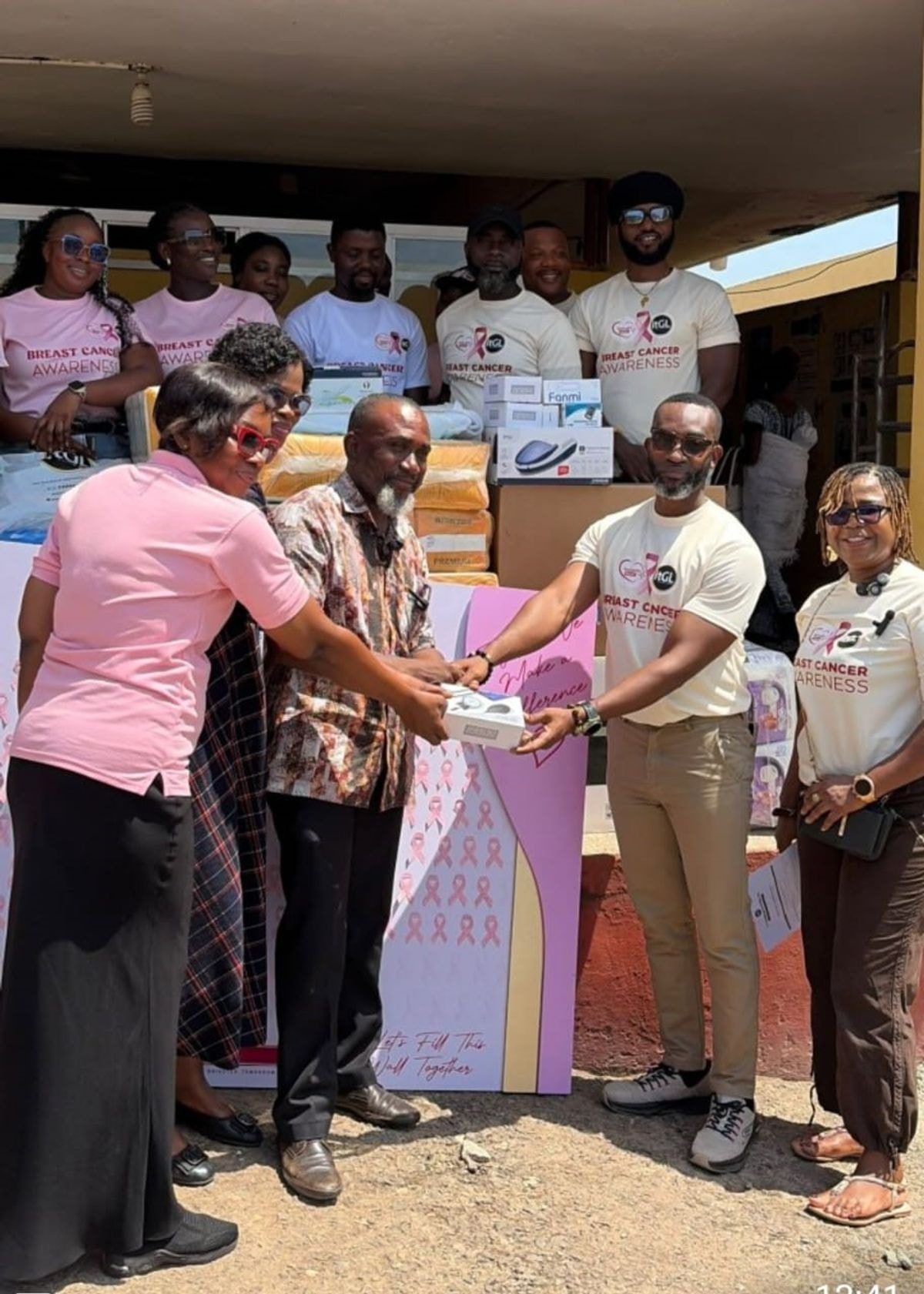 IT Guardian supports Kwesimintsim Hospital with IT equipment, medical supplies