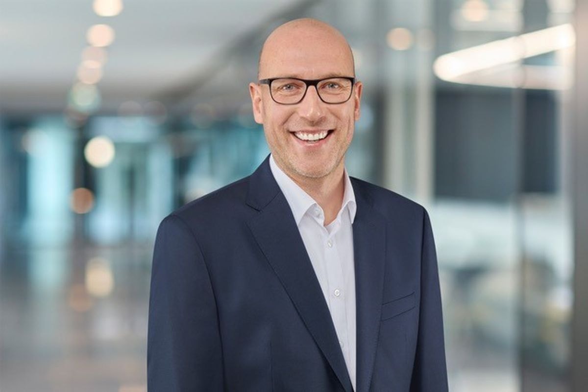 Motoring with Bob Roco ROMEO: Continental expands portfolio of large and high-performance tyres