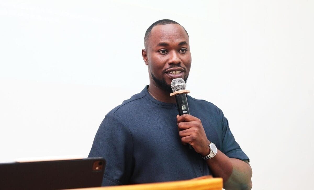 Students urged to go beyond degrees as employers prioritise skills