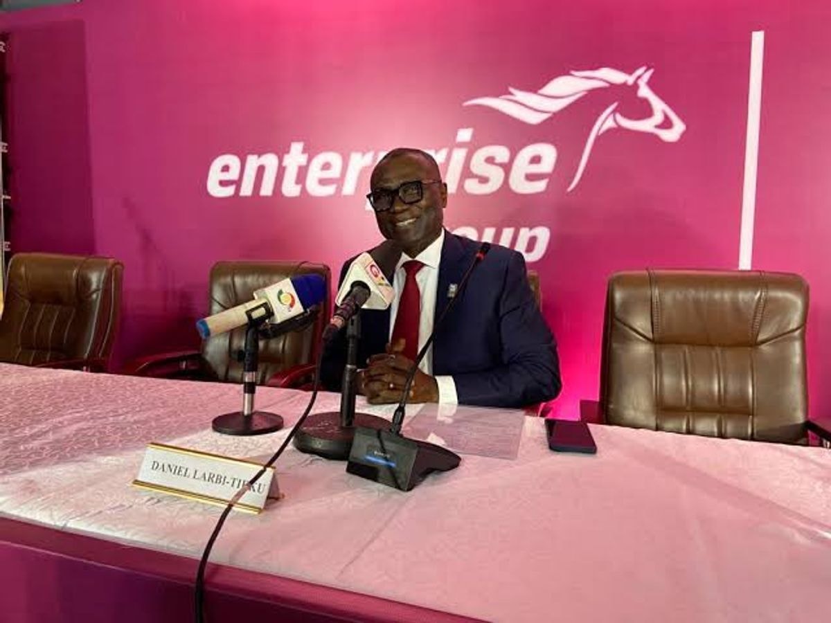 Enterprise grows insurance revenue 10%, raises dividend despite lower profit