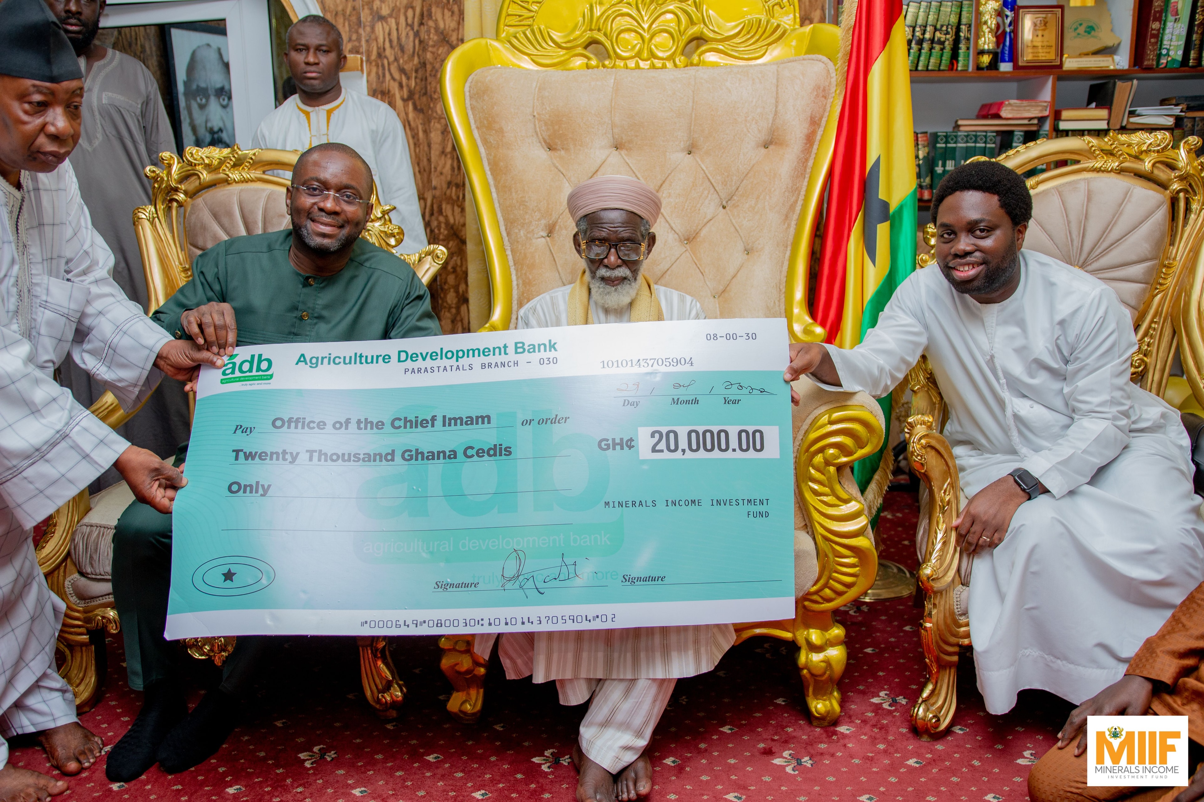 MIIF presents assorted items, GH¢20k cash to Chief Imam
