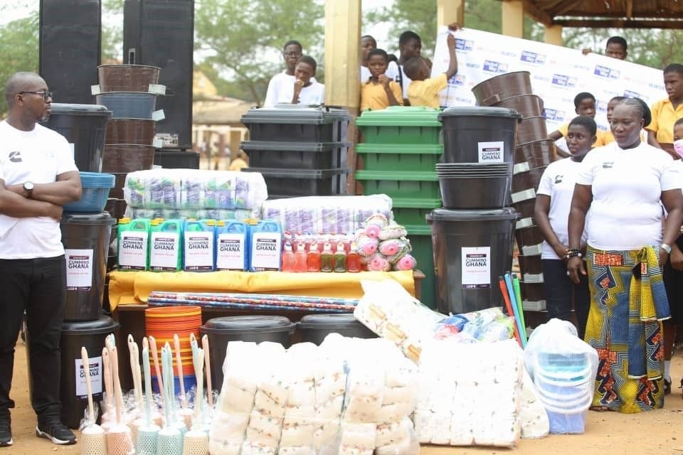 Cummins partners United Way Ghana to promote WASH activities at new Amakom M/A School   