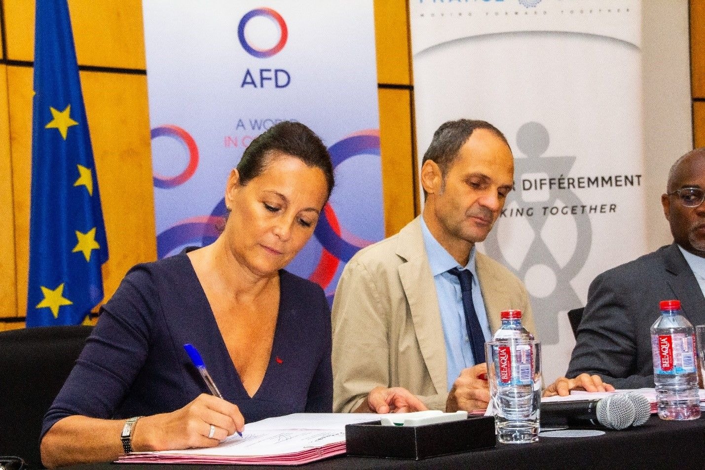 GCB, AFD sign two credit agreements to promote renewable energy projects