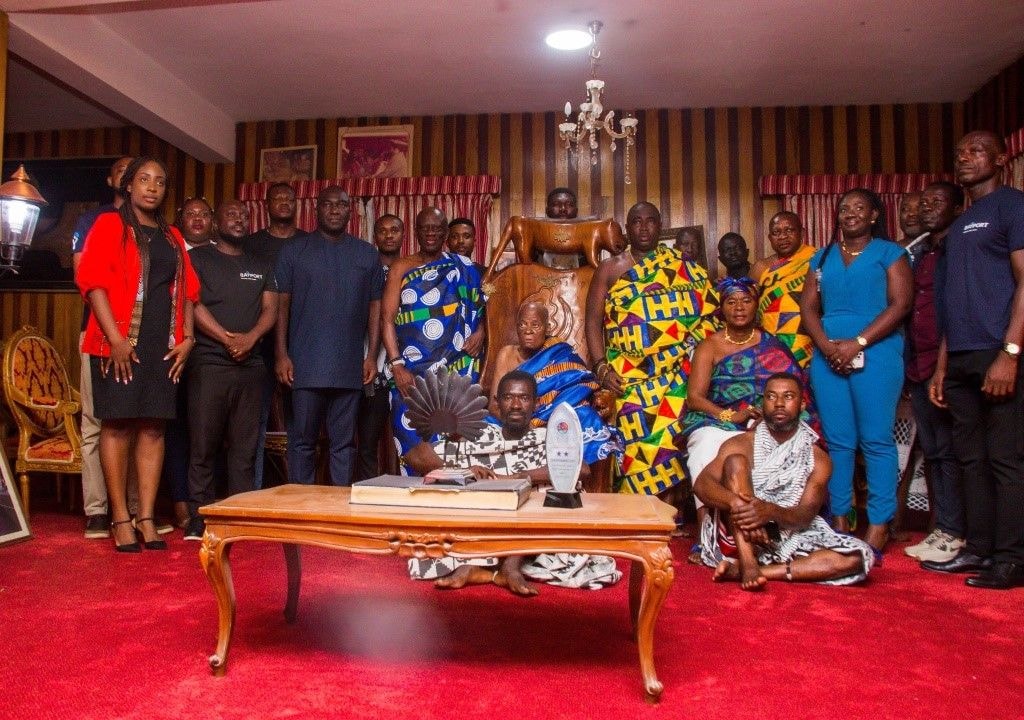 Bayport supports Agogo Presby Hospital with ultramodern incubator and phototherapy units