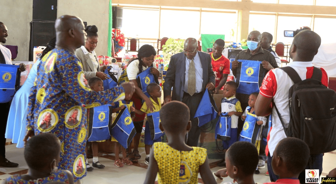 How a waiter is changing the lives of school children