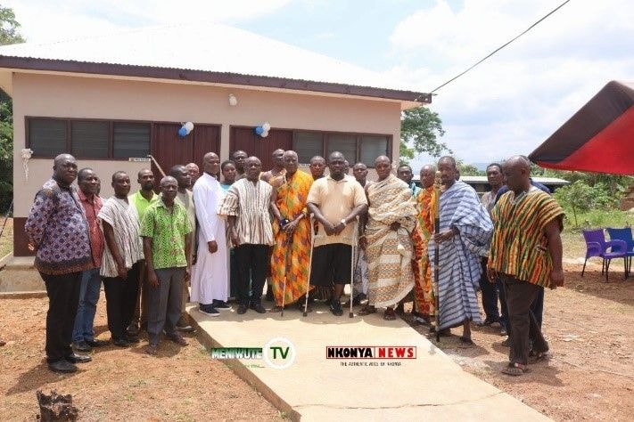 Nkonya Wurupong Development Association builds 16-seat public toilet for community
