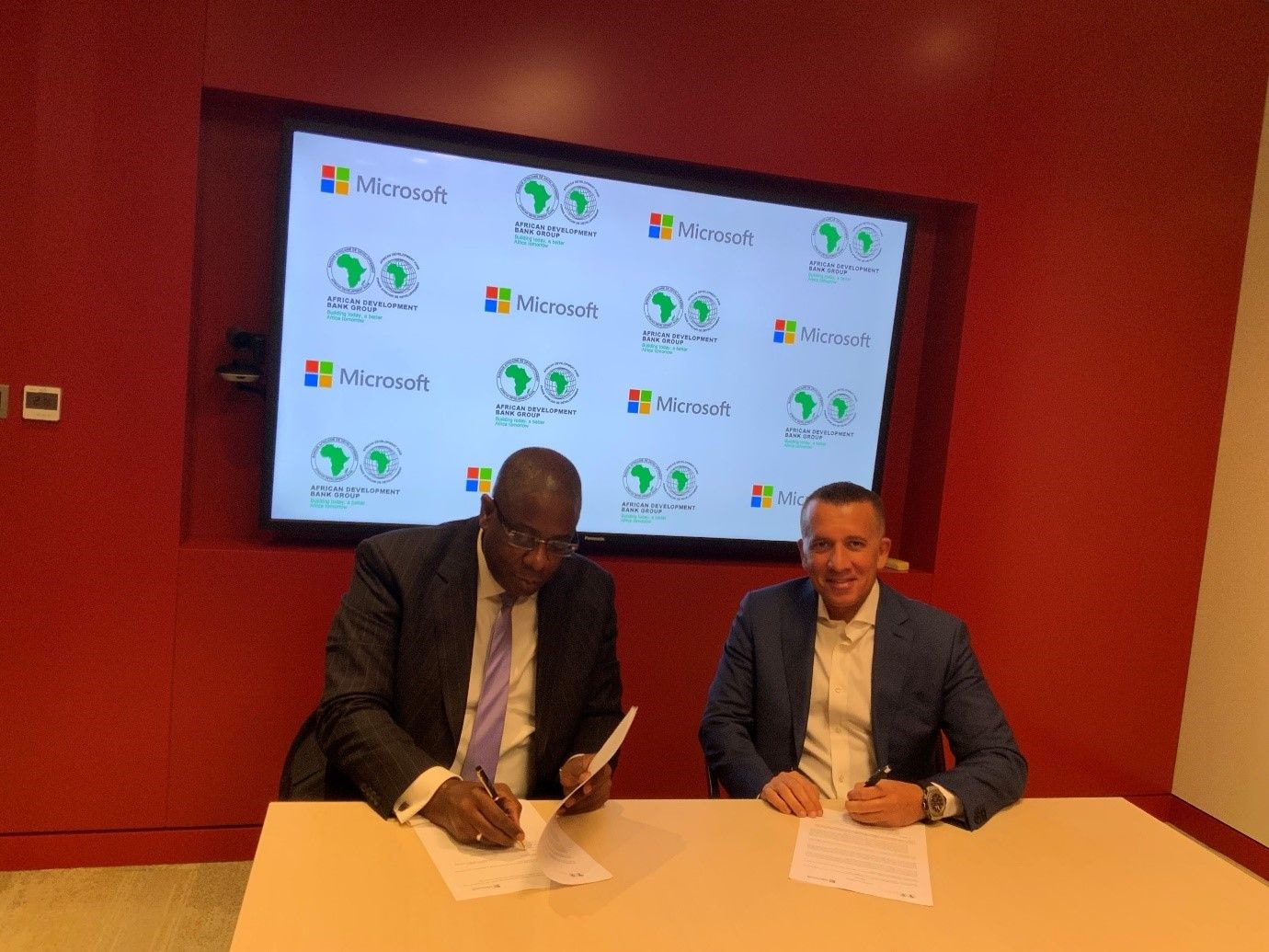 Microsoft strengthens partnership with AfDB