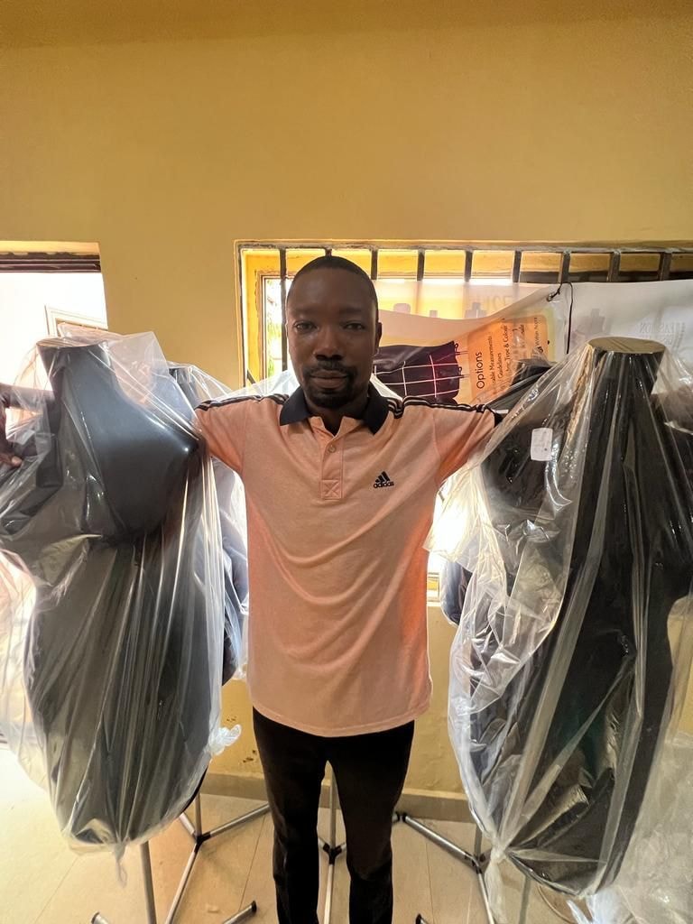 Making incredible local dress forms with artistic passion