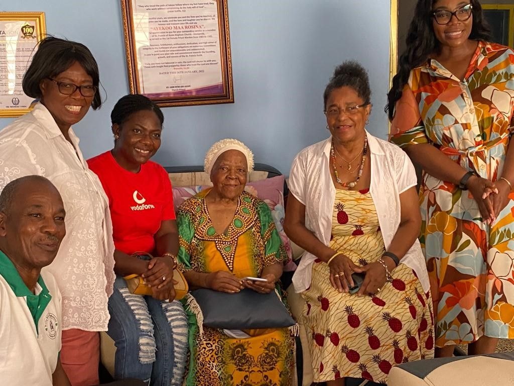 #OutstandingBrands23: Vodafone’s 101-year-old customer receives wonderful package to connect with great-grandchild!