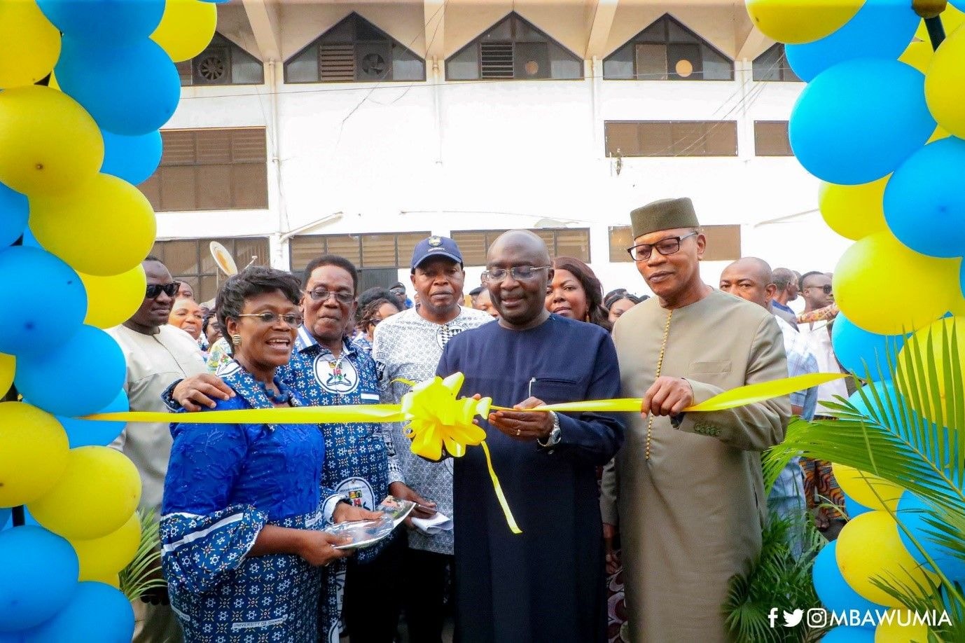Veep urges students to be generational thinkers