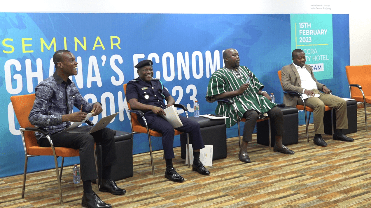 Industry debate benchmark value and more at business seminar