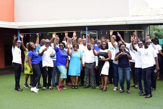 Standard Chartered staff volunteer for good deeds day 