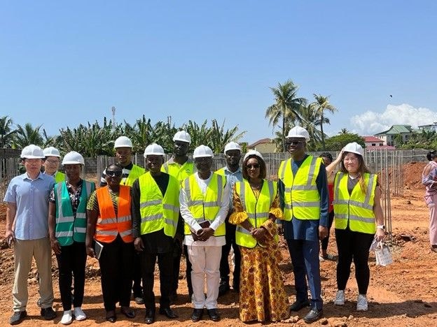 Ofori-Atta tours La General Hospital construction site