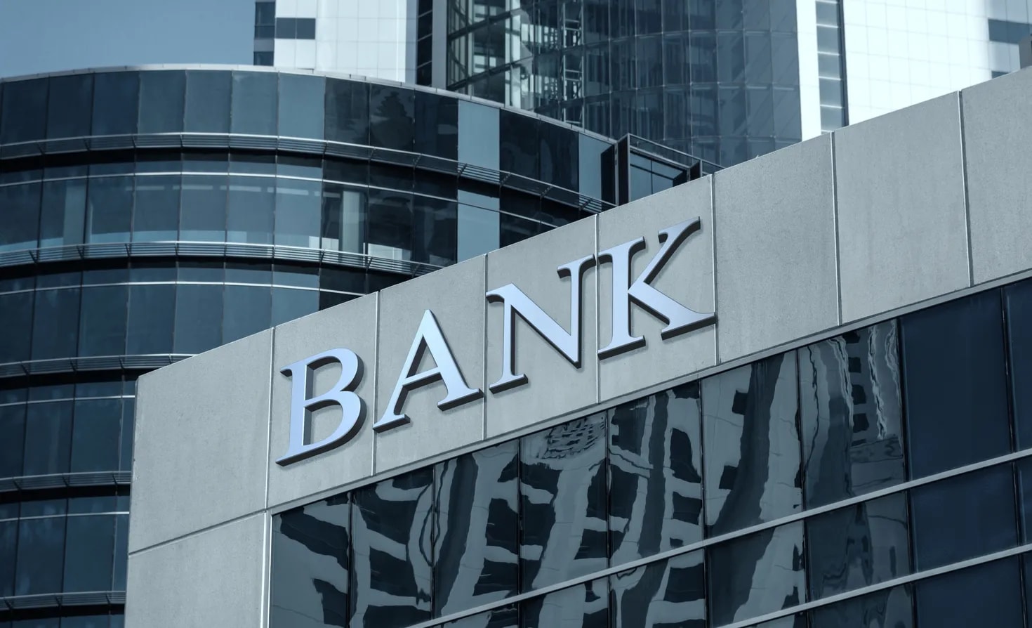 Managing uncertainty in banking sector: Strategies for stability and growth