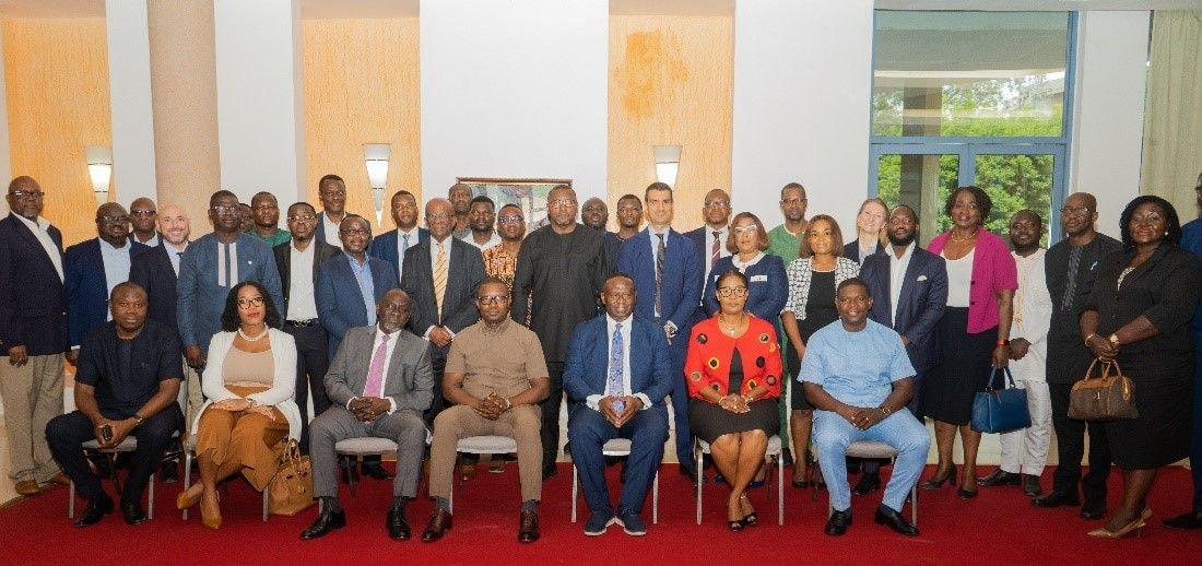 Energy minister meets oil producing companies