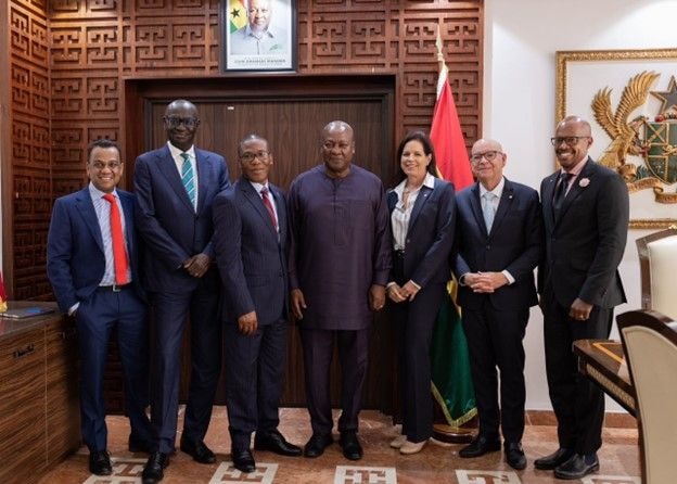 Mahama receives Republic Financial Holdings’ delegation