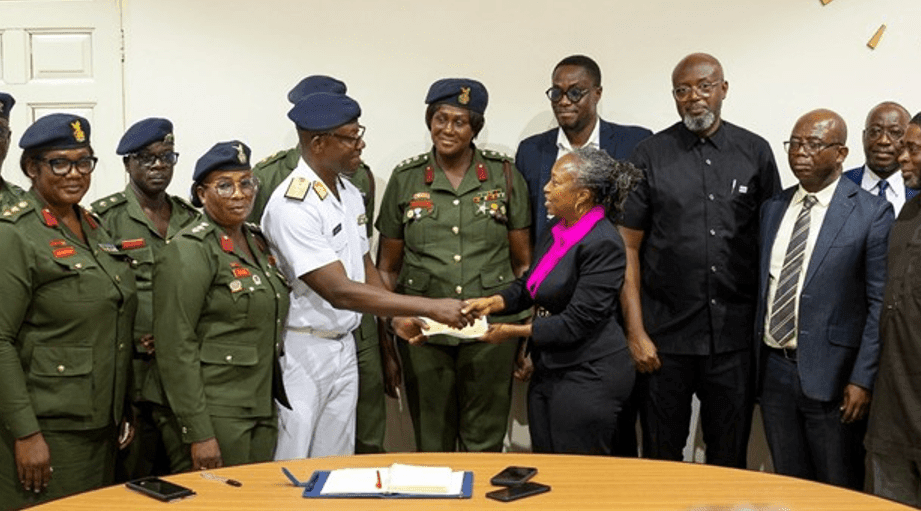 Insurance industry donates medical support to military recruitment stampede victims