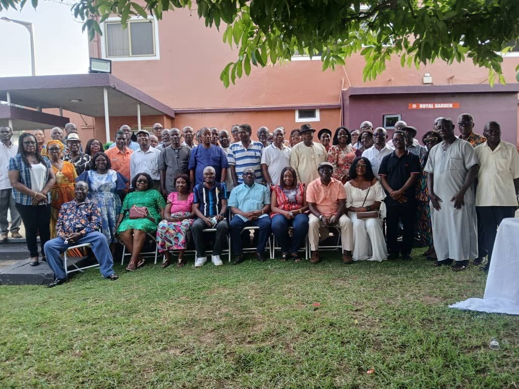 ADB MD attends ex-staff end-of-year party, deepens bond with the retirees