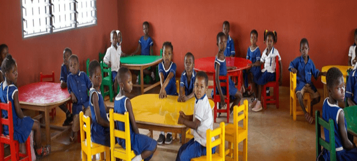 English proficiency advancement at crossroads: Ghana grapples with literacy gaps and language policy shifting