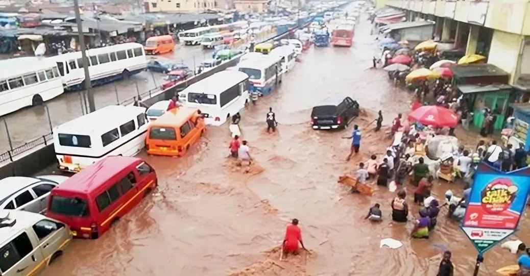 Interior Ministry urges public to stay indoors amid heavy flooding