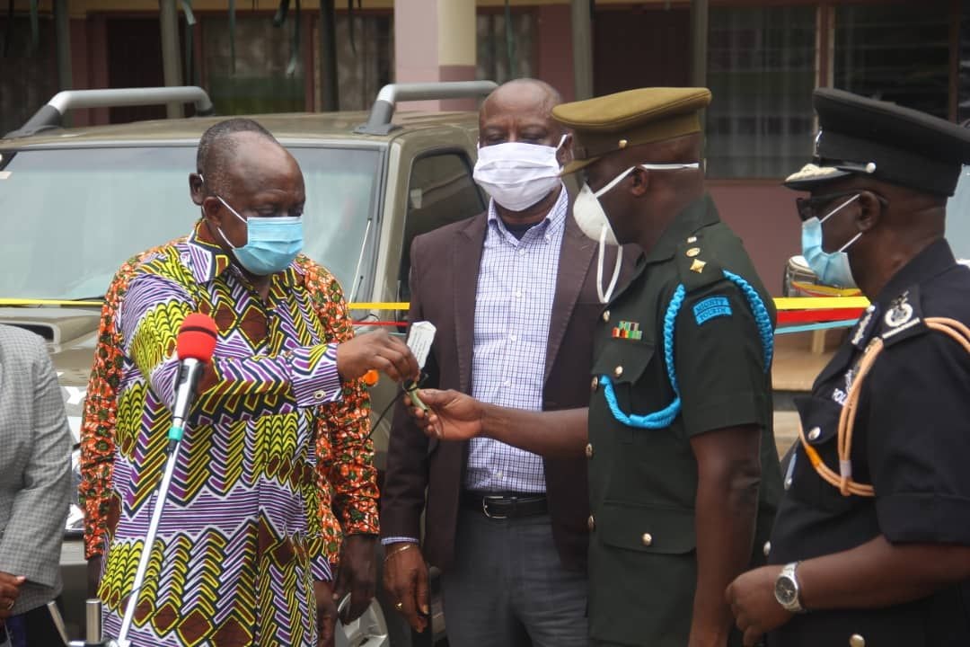 Ministry, Zoomlion present 5 pick-ups to Police and GAF….aimed at ensuring clean environs
