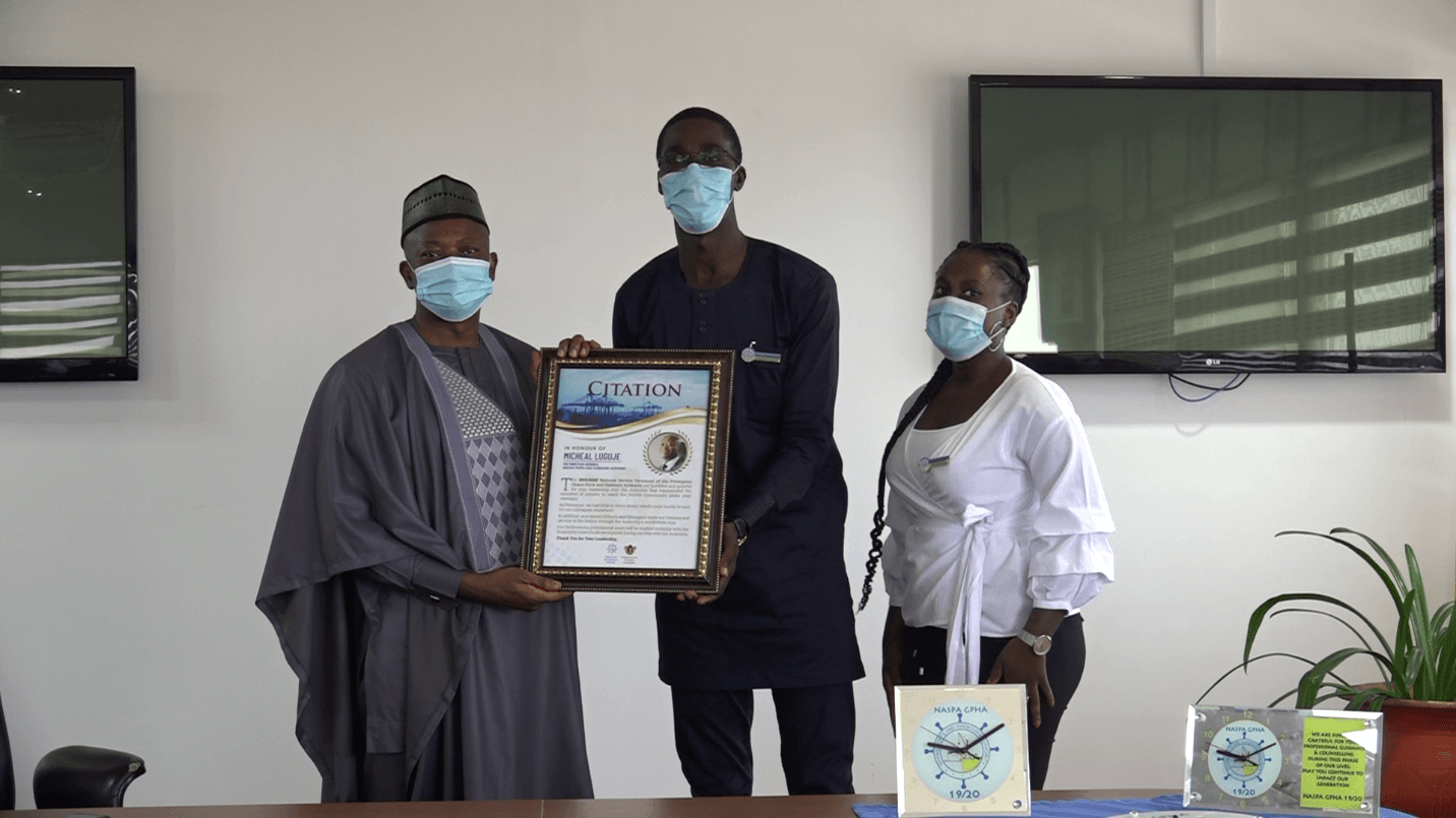 2019/2020 GPHA Service Personnel show appreciation  