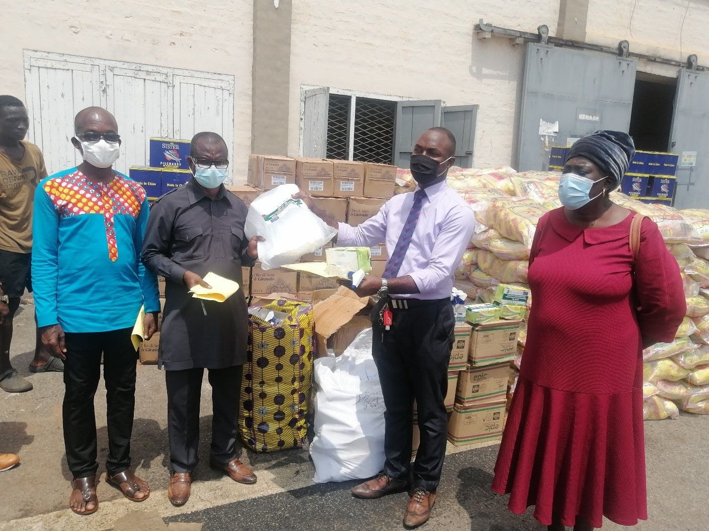 VNG Int’l., CUF donate relief items to MMDAs in Greater Kumasi