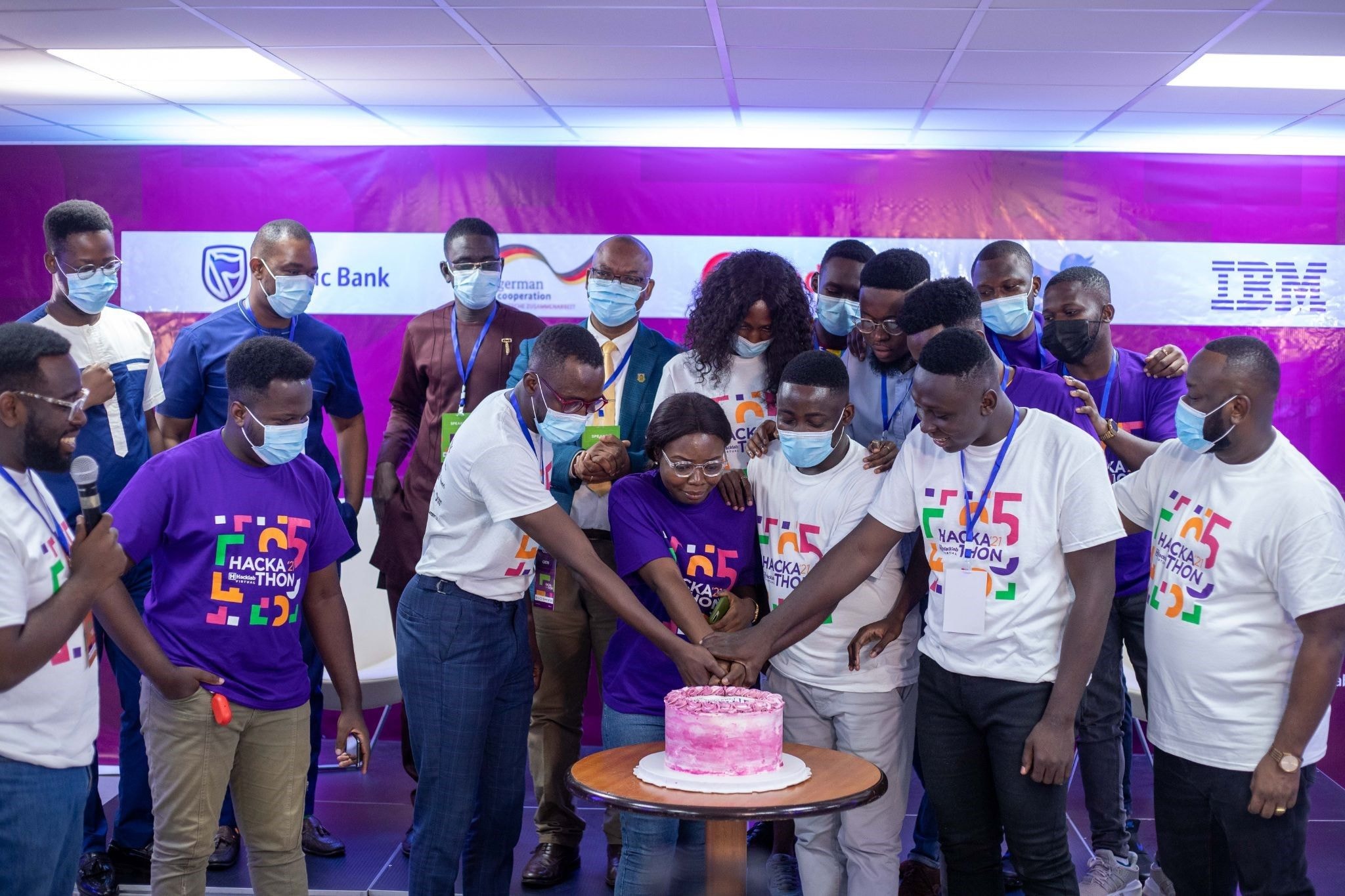 Hacklab 2021 ends with nine commercially viable AI solutions