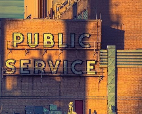 Public servants see lowest pay rise in a decade