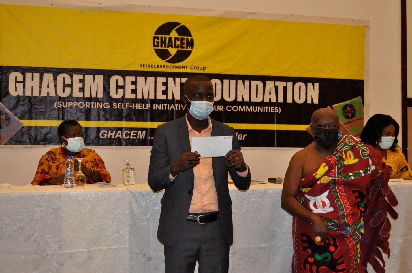 GHACEM Foundation gives out 600,000 bags of cement
