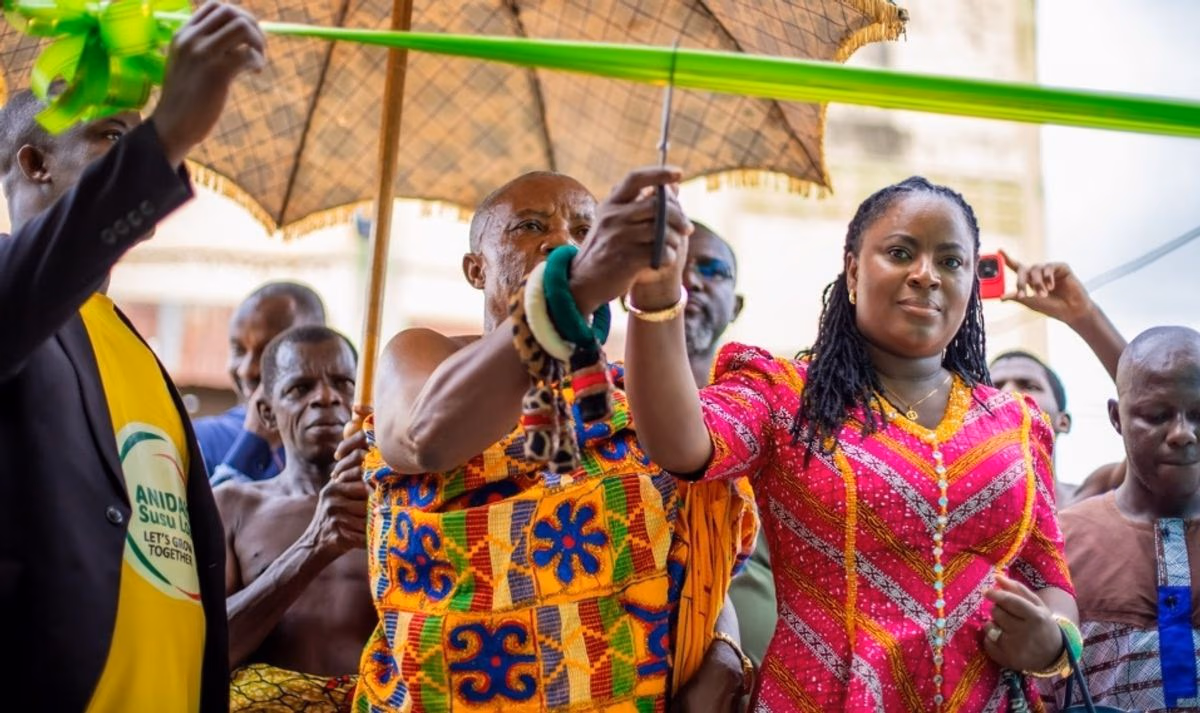 Amanano Community Bank gives a boost to sanitation at Nyinahin SHS