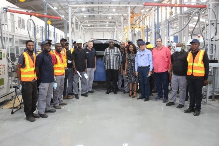 Trade Minister visits Japan Motors all new, ultra-modern Nissan plant