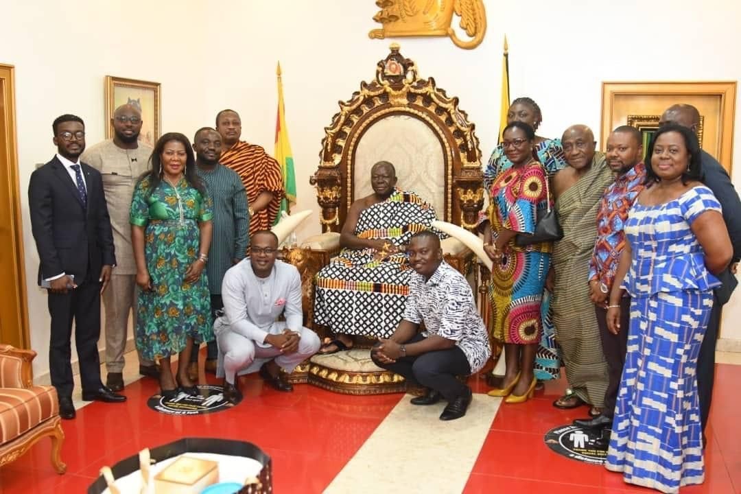 APC presents new executives to Asantehene