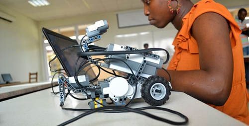 2022: the year that tech gets human