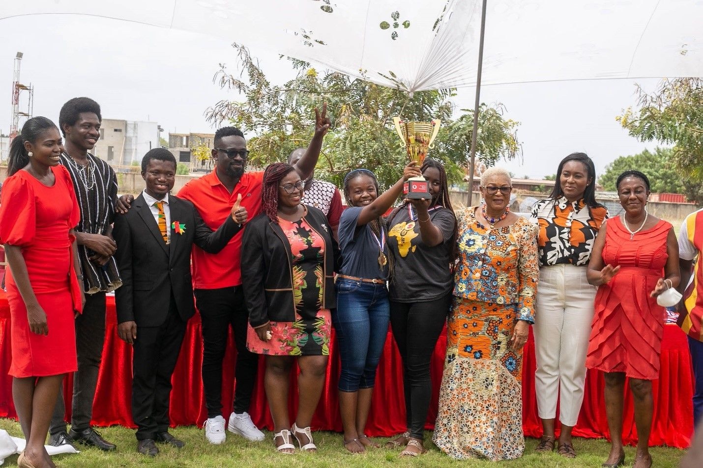 Vodafone Foundation equips 50 girls with recycling and creativity skills