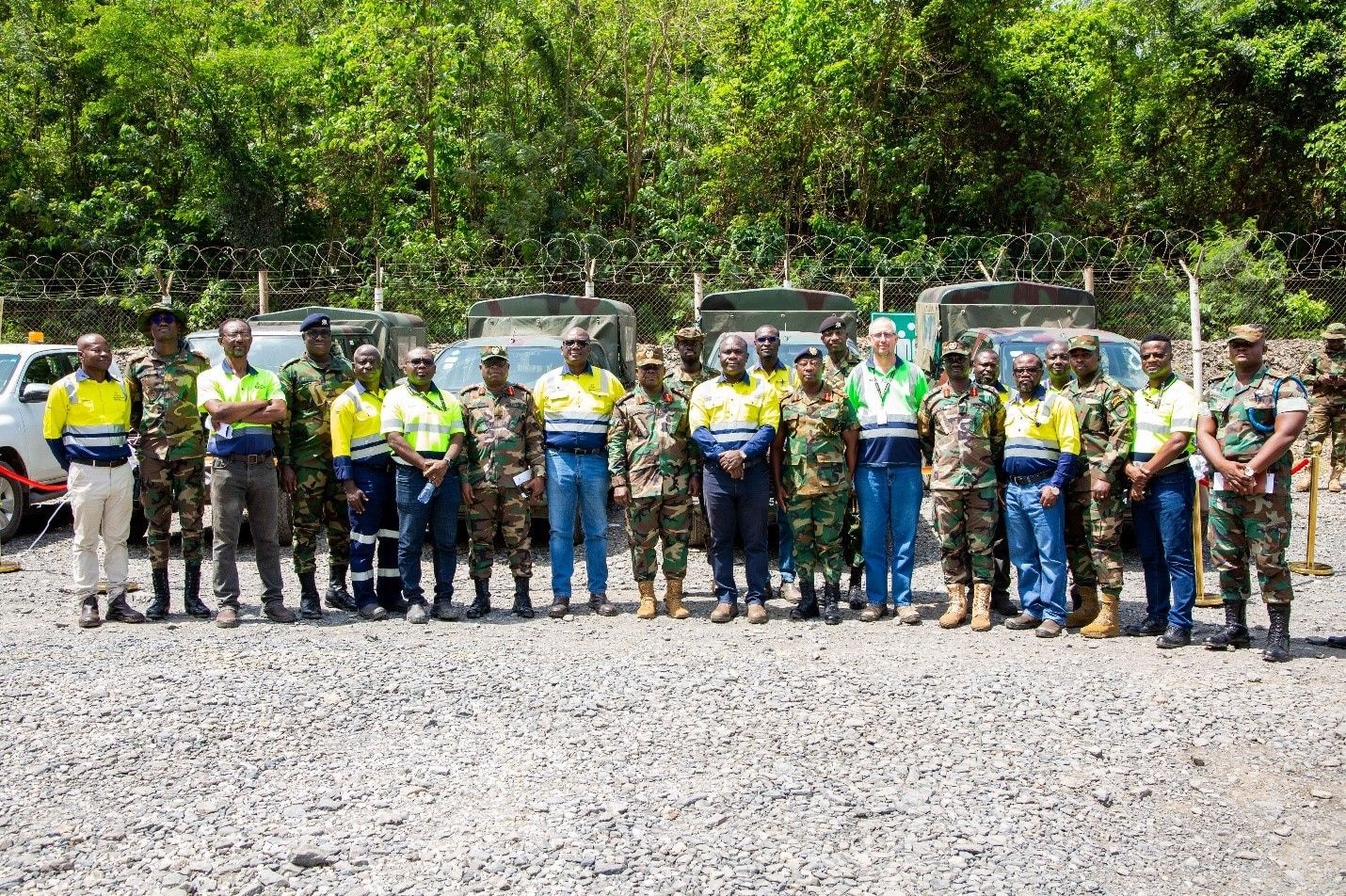 Chief of the Army Staff pays working visit to Obuasi Mine