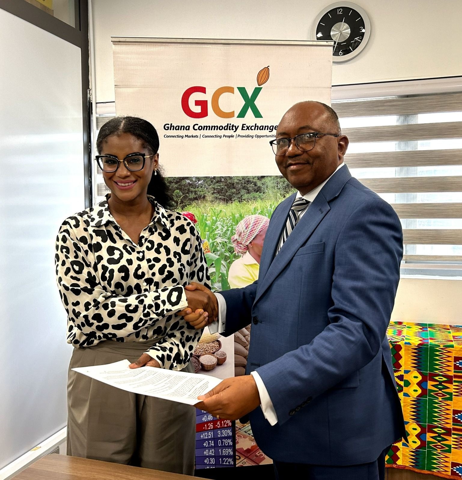 GCX and Ghana Investment and Securities Institute sign MoU