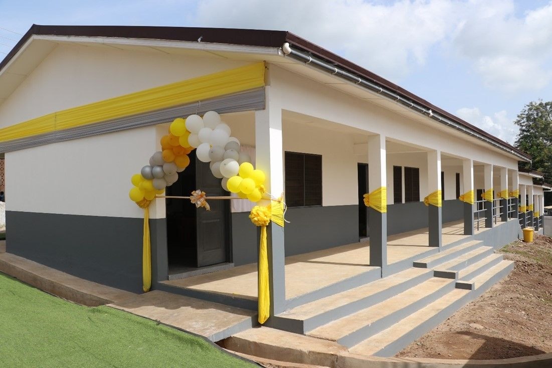 GCB Bank supports Kwaman Methodist School
