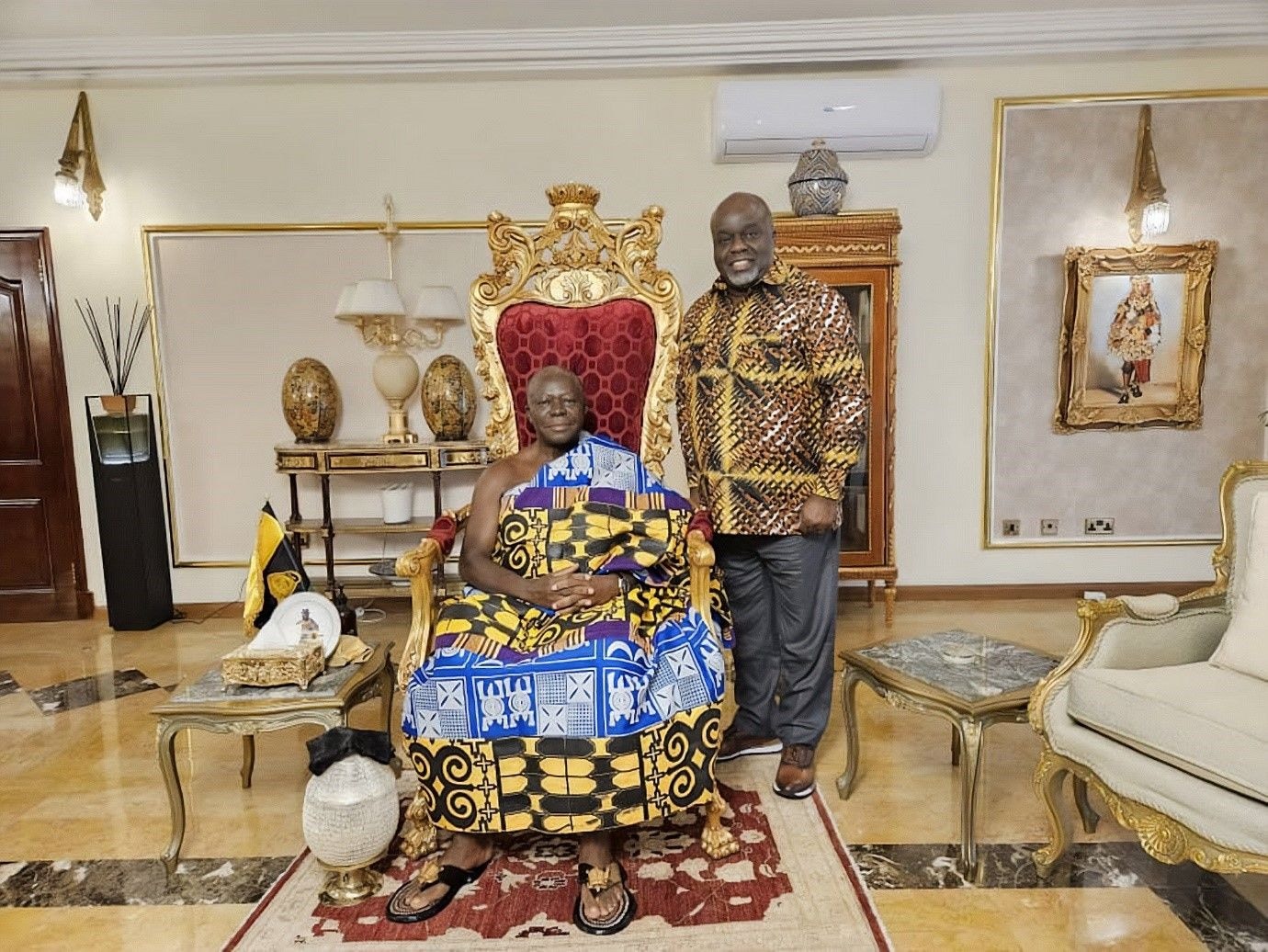 GCB Bank celebrates with Otumfuo Osei Tutu II
