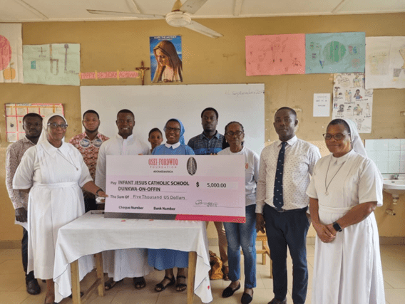 Osei-Fordwuo Foundation and African Grill donate US$5000 to Infant Jesus Catholic School