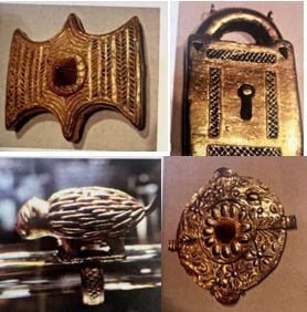 Asantehene receives more C19th Gold ornament and regalia