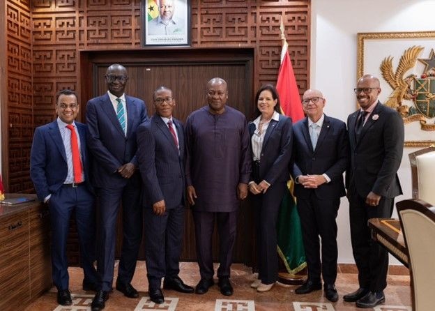 Mahama receives Republic Financial Holdings’ delegation
