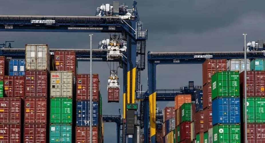 Editorial: Port clearance delays impede country’s competitiveness