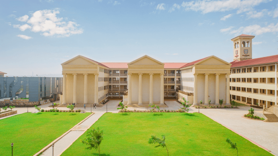 Academic City obtains University College status