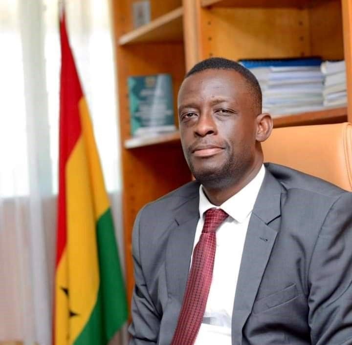 Western Regional Minister assures Takoradi Market circle traders of space