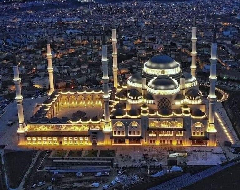 #False: Photo circulating on social media not National Mosque of Ghana Complex