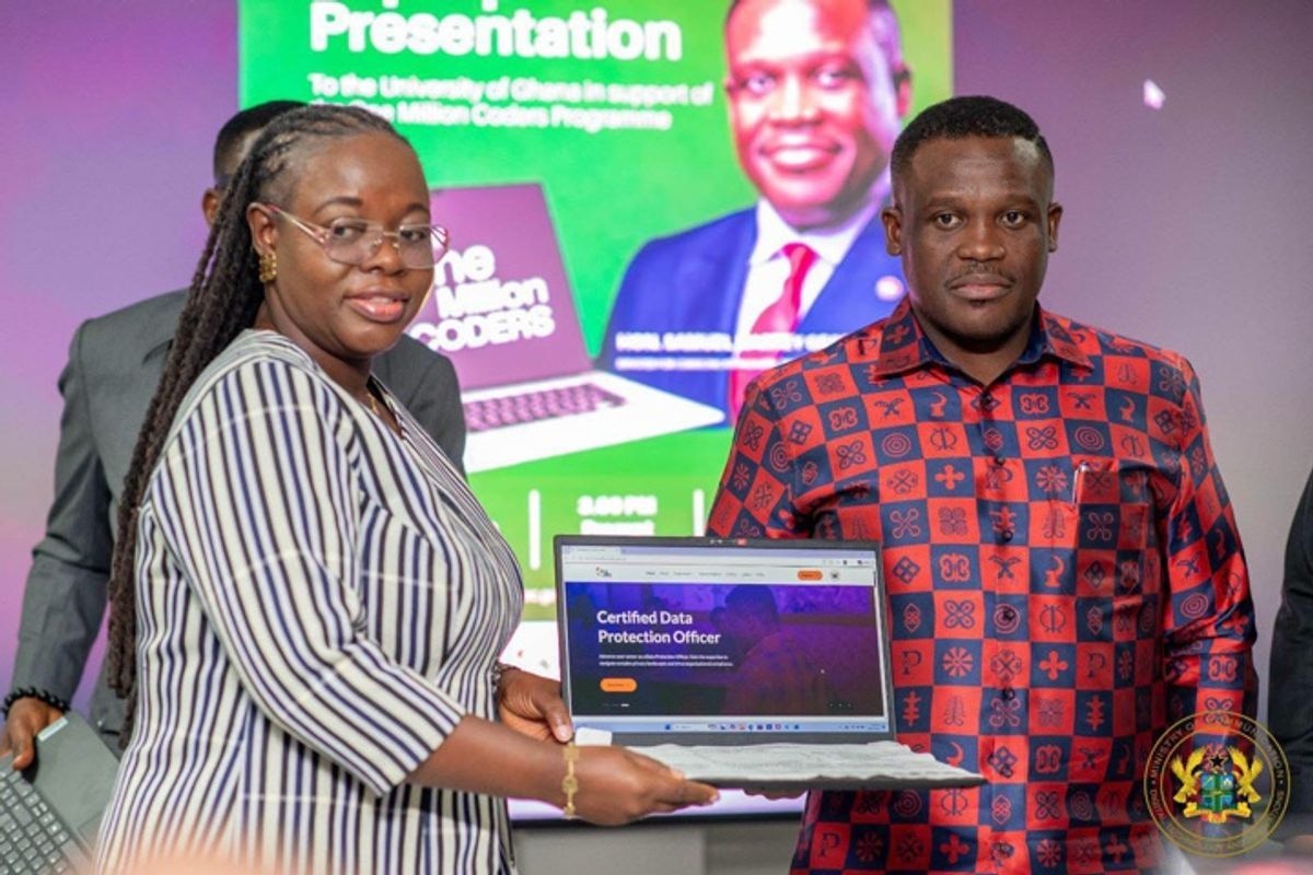 Gov’t hands over 2,000 laptops to University of Ghana to accelerate ‘1Mllion Coders Programme’