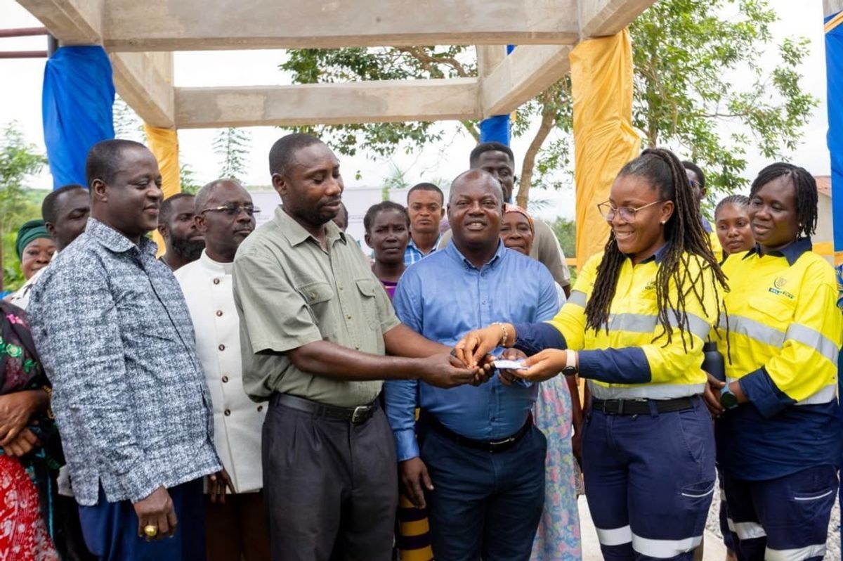 Brahabobom receives water supply system from Gold Fields Foundation
