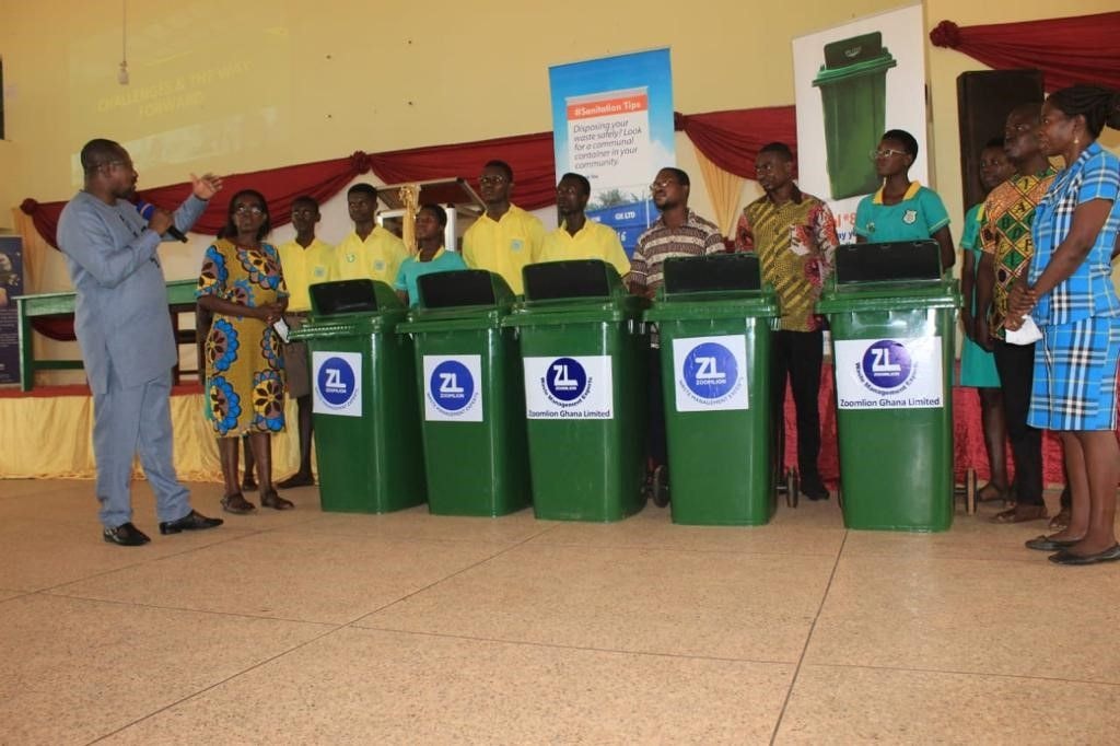Zoomlion donates to Ekumfi TI Ahmadiyyah, Edinaman SHS