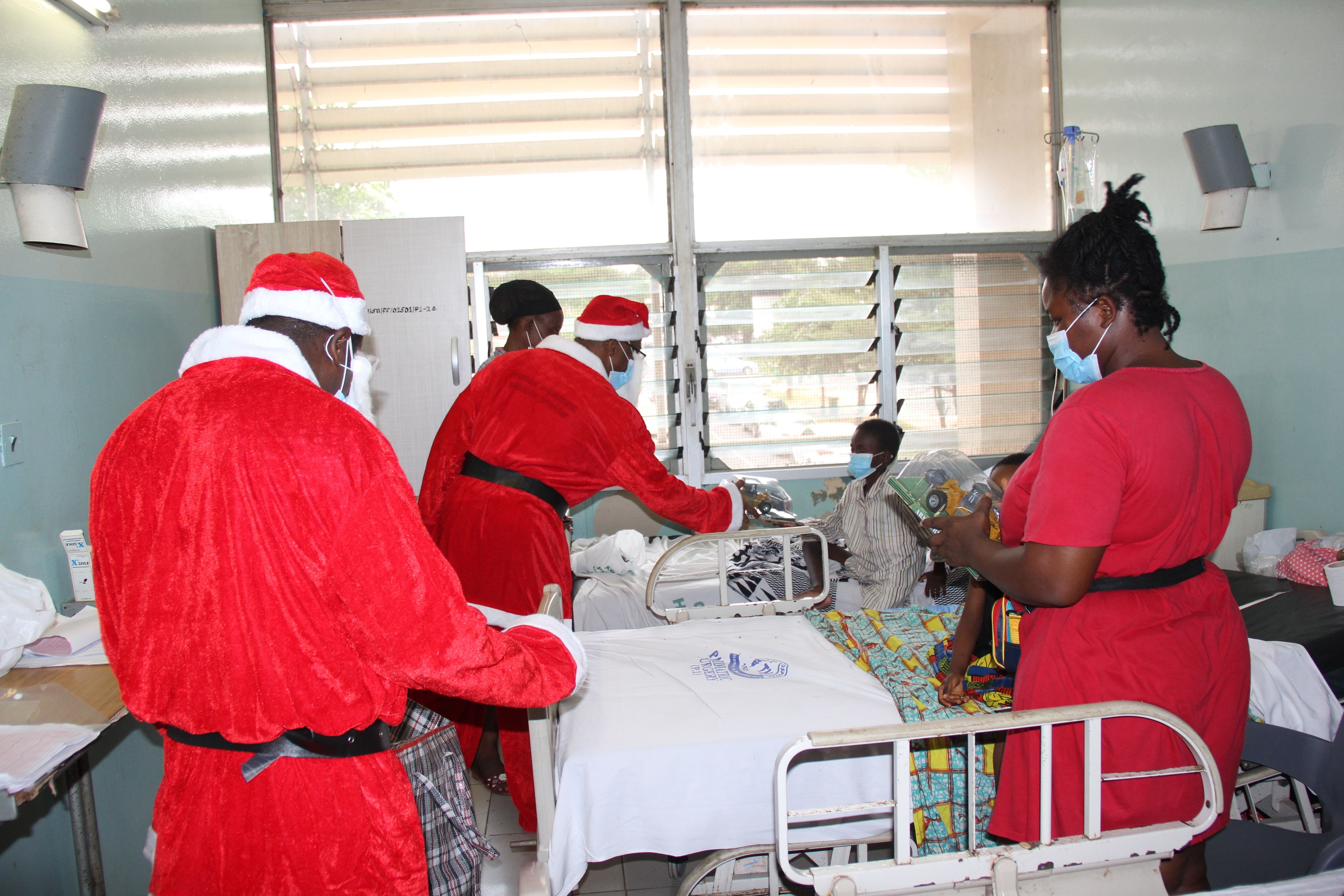 eTranzact Santas reach out to Korle-Bu Children